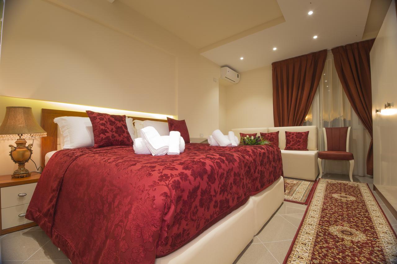 Vila Tako - Hotel Tirana Buitenkant foto