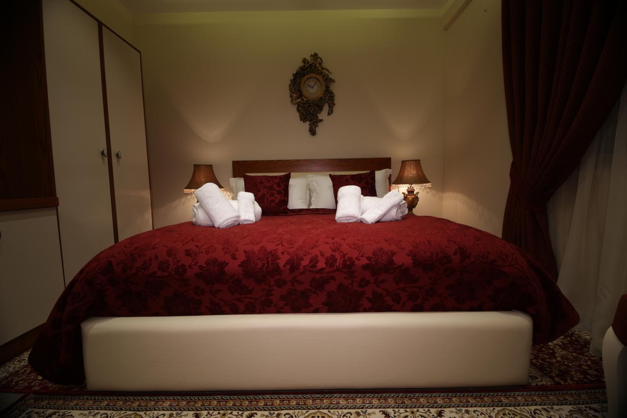 Vila Tako - Hotel Tirana Buitenkant foto